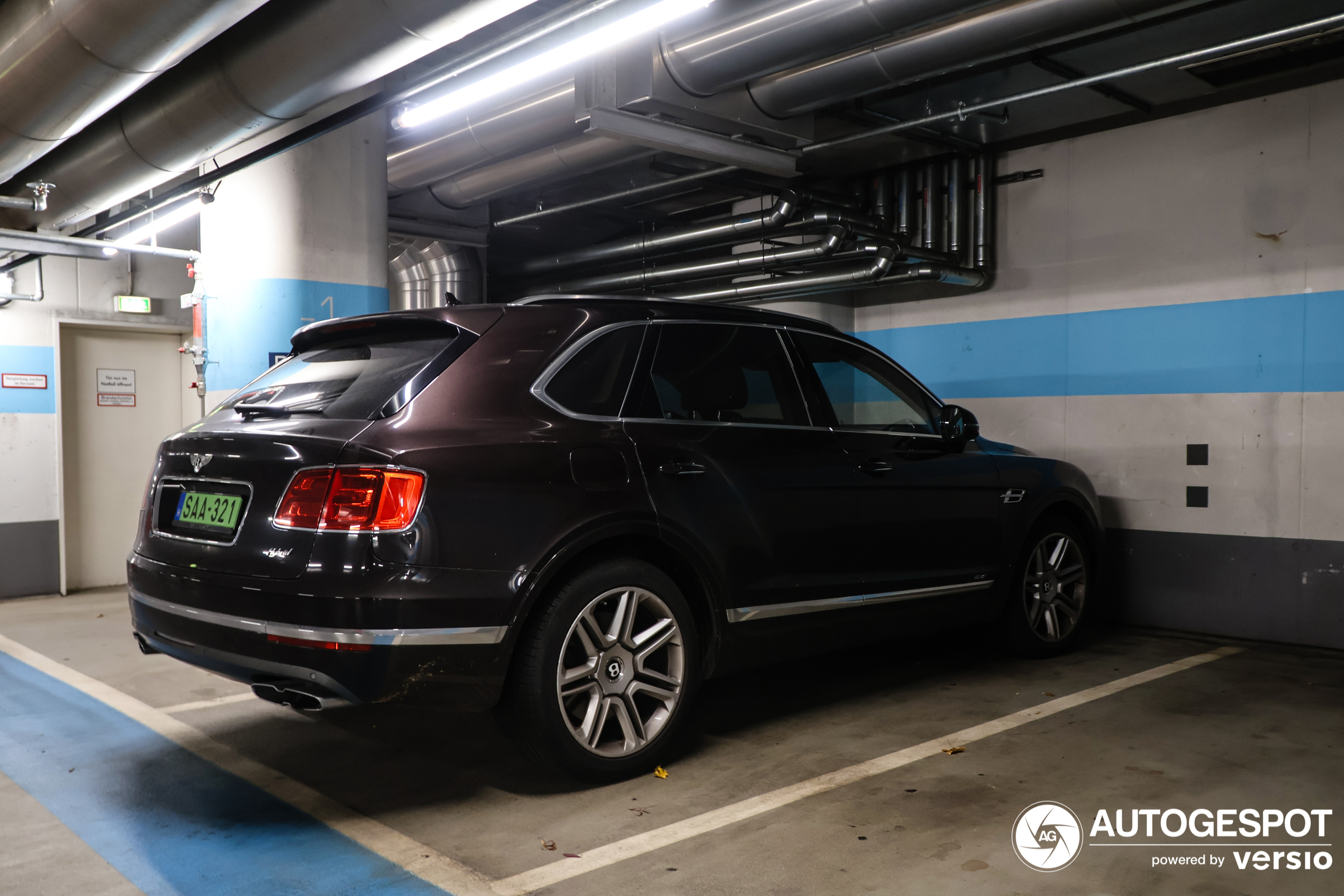 Bentley Bentayga Hybrid