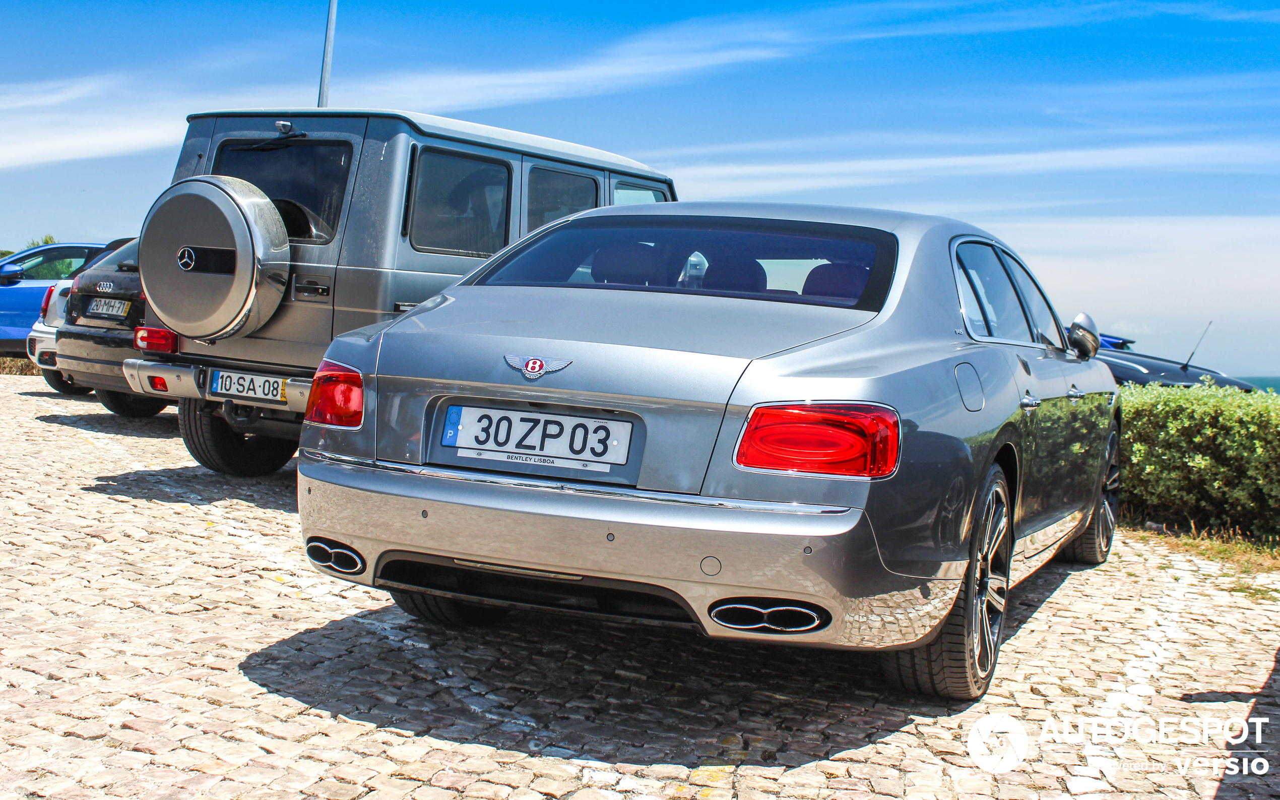 Bentley Flying Spur V8 S