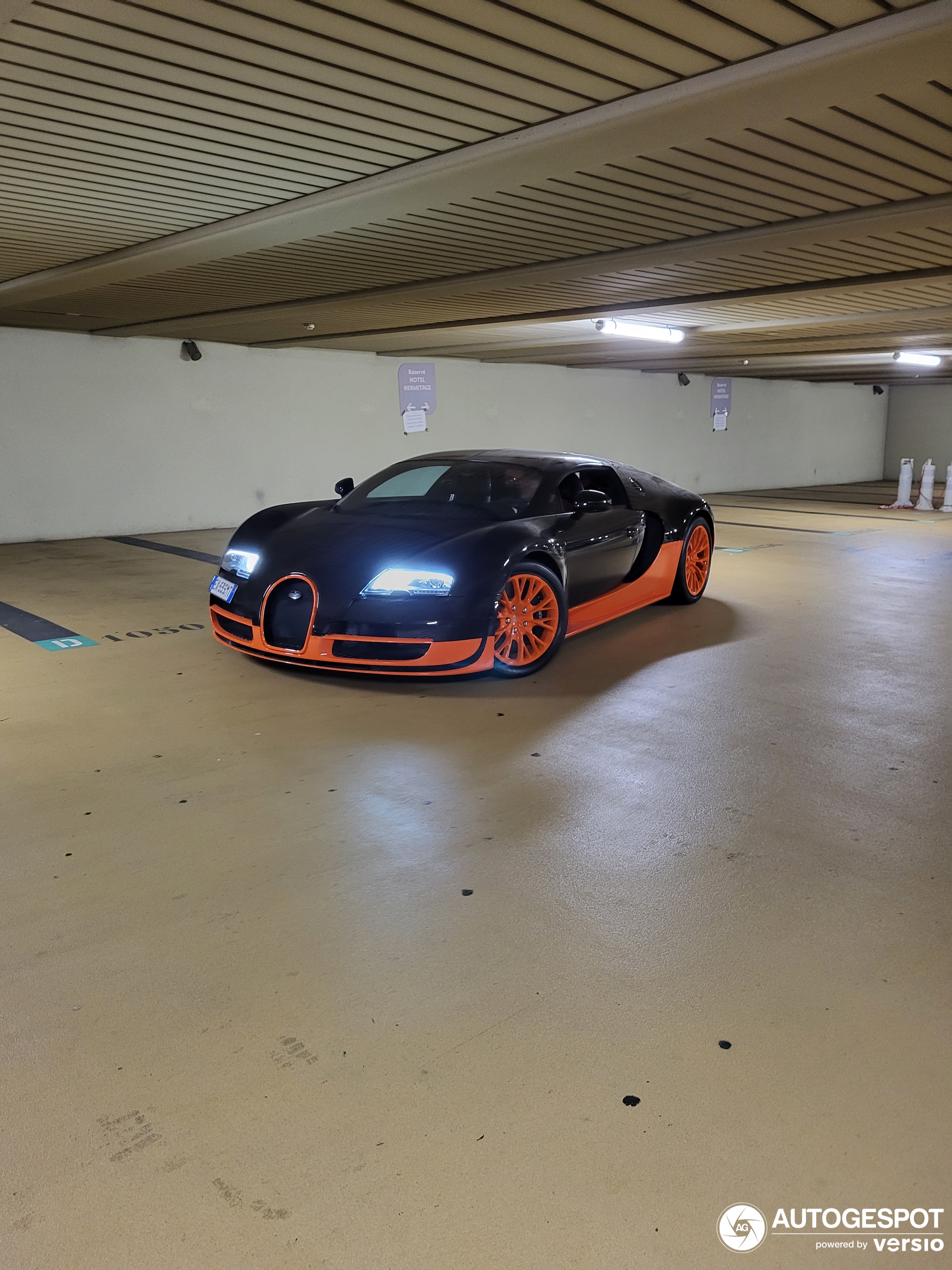 Bugatti Veyron 16.4 Super Sport L'Edition Spéciale Record du Monde