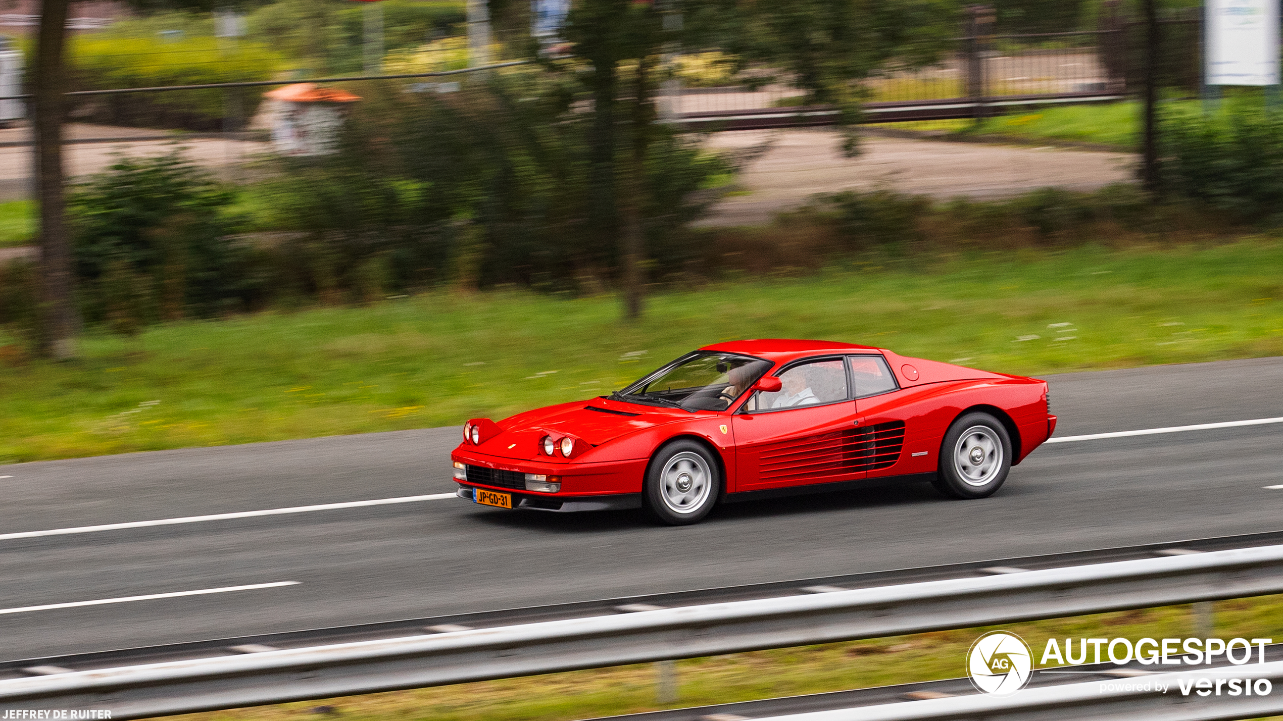 Ferrari Testarossa Monospecchio