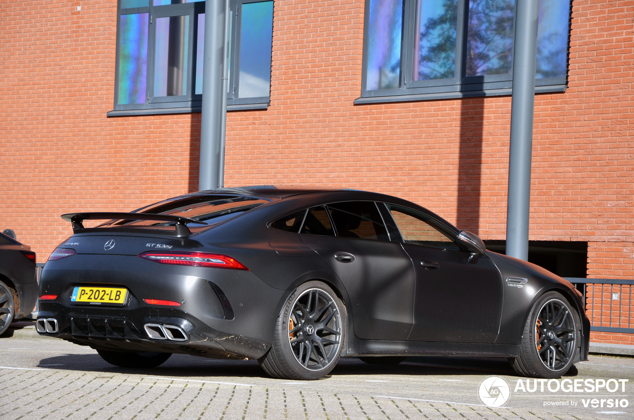 Mercedes-AMG GT 63 S X290