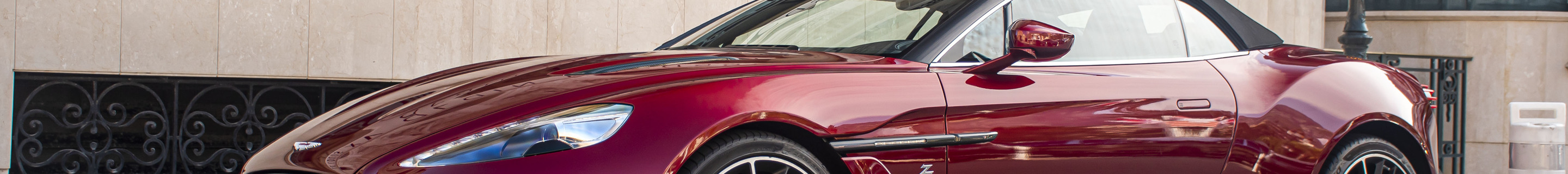 Aston Martin Vanquish Volante Zagato
