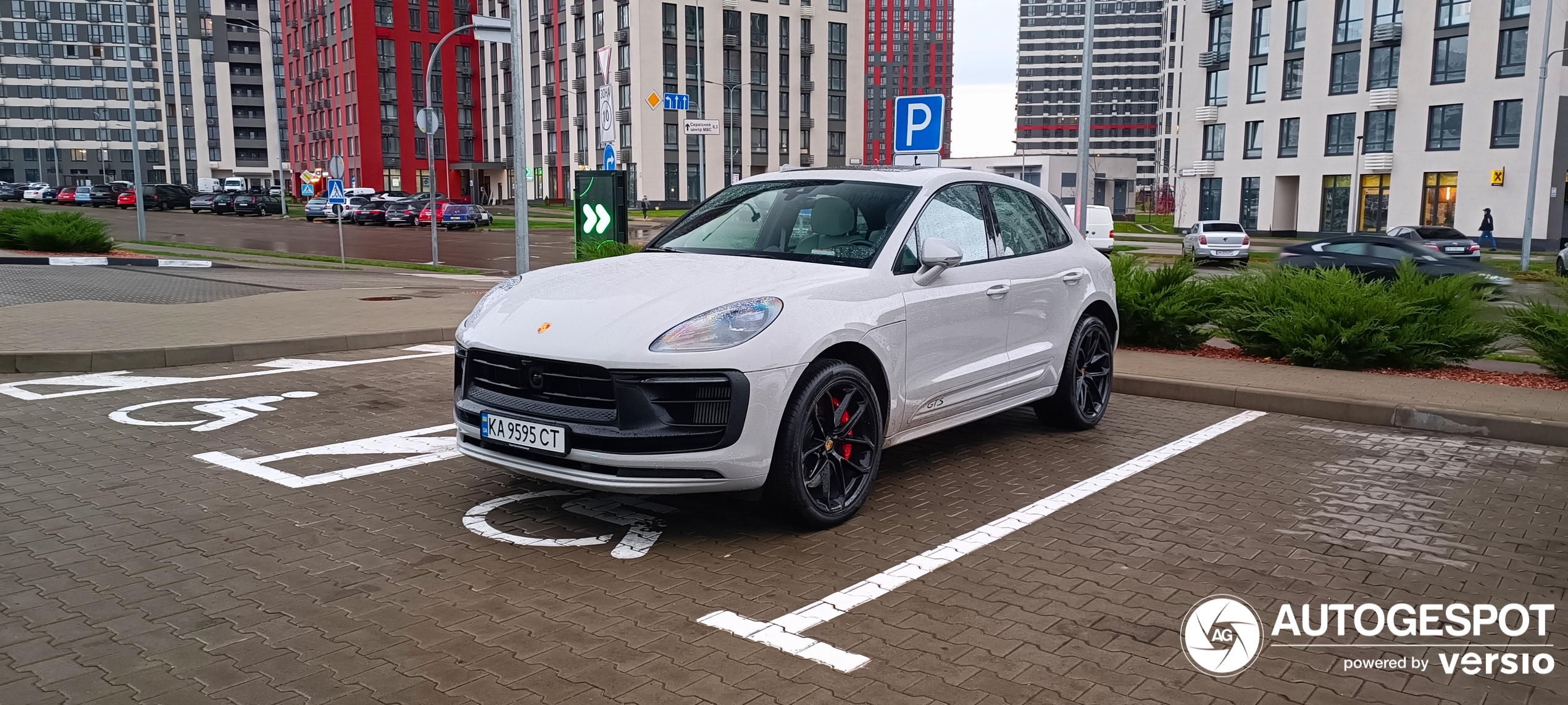 Porsche 95B Macan GTS MkIII