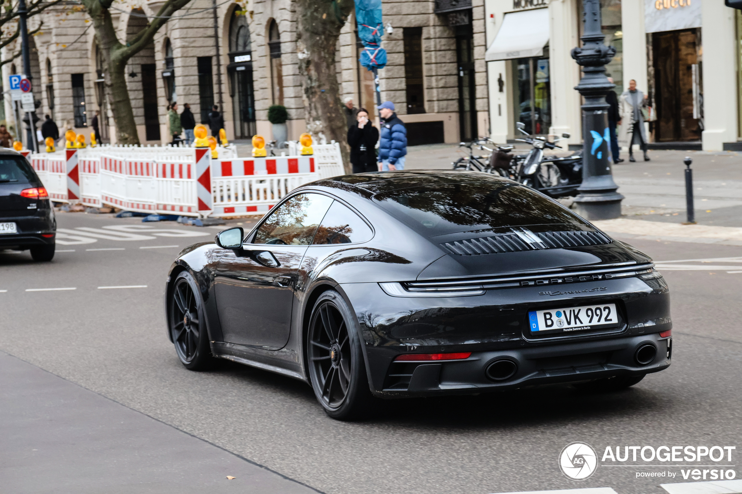 Porsche 992 Carrera 4 GTS