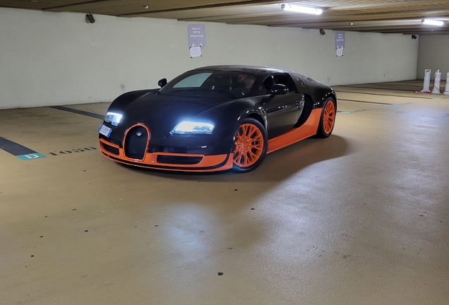 Bugatti Veyron 16.4 Super Sport L'Edition Spéciale Record du Monde