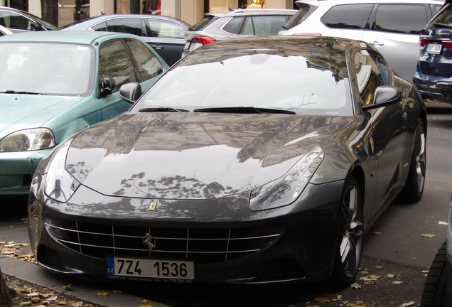 Ferrari FF