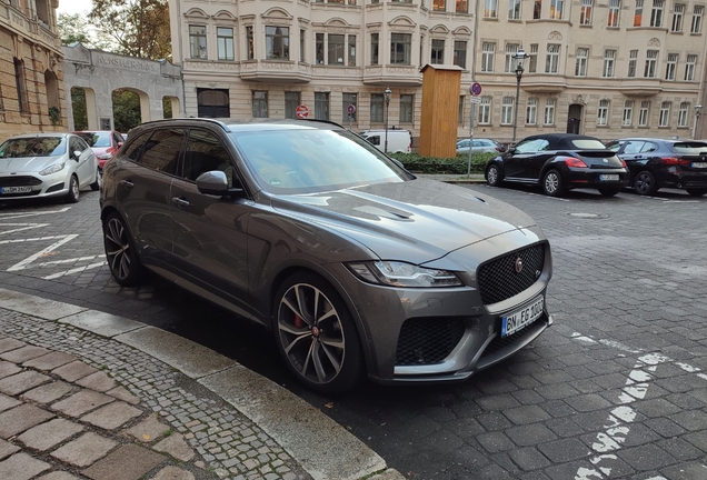 Jaguar F-PACE SVR