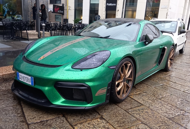 Porsche 718 Cayman GT4