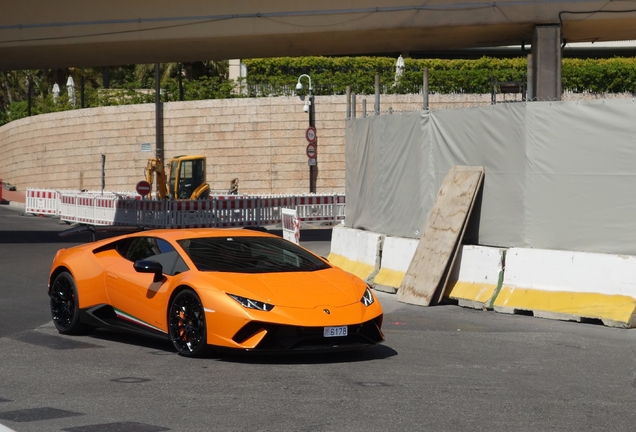 Lamborghini Huracán LP640-4 Performante