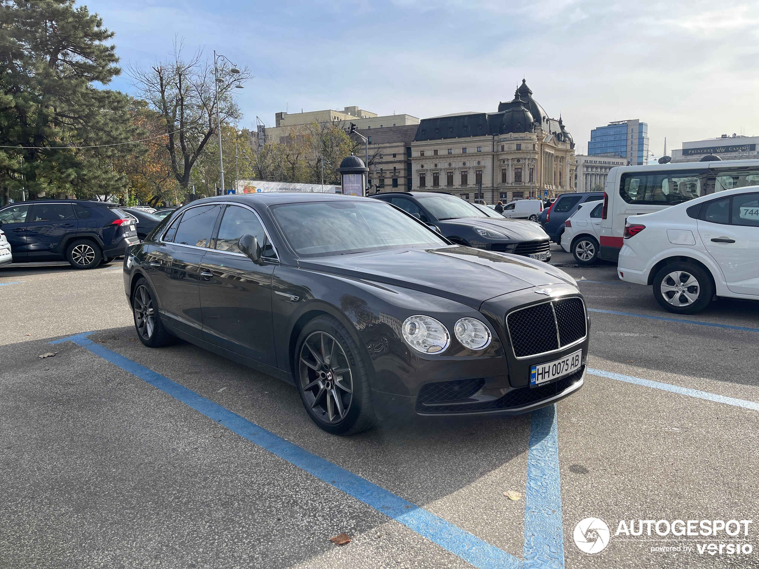 Bentley Flying Spur V8 S