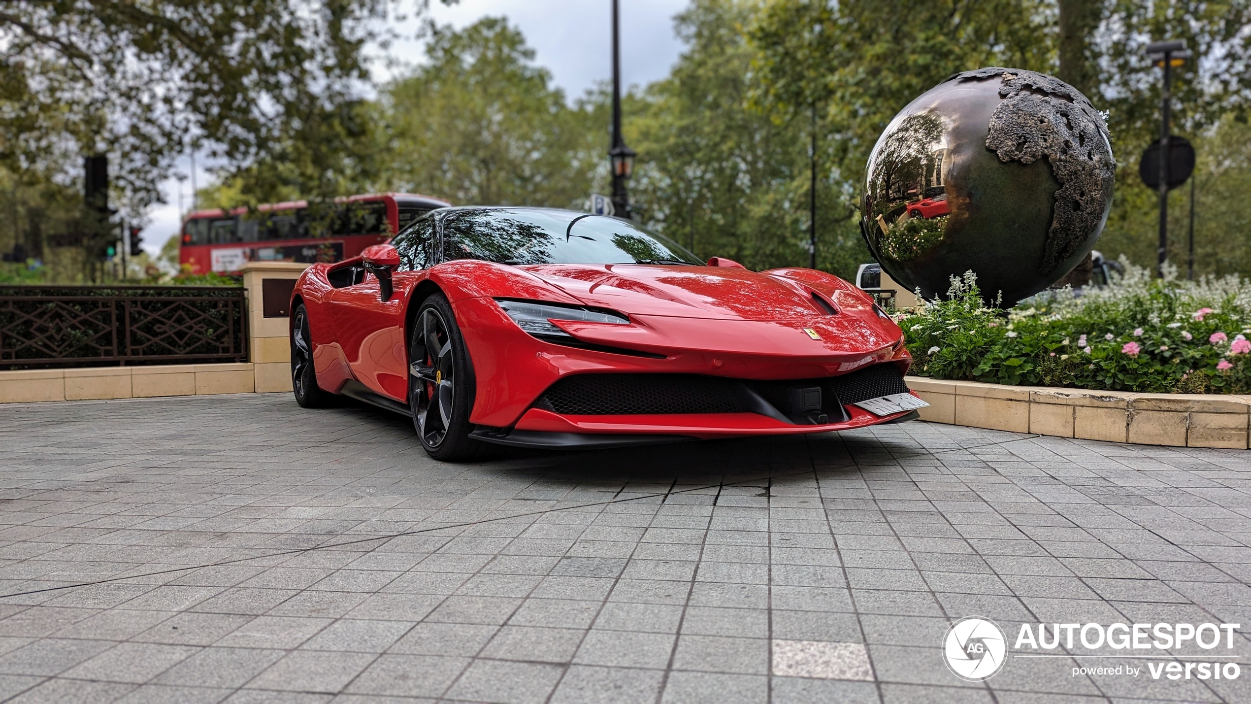 Ferrari SF90 Spider