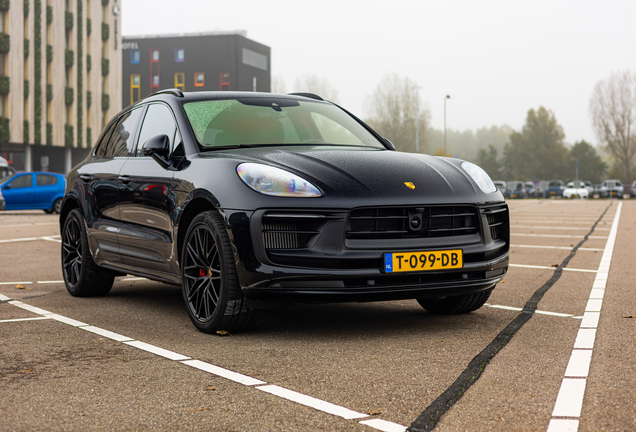 Porsche 95B Macan GTS MkIII