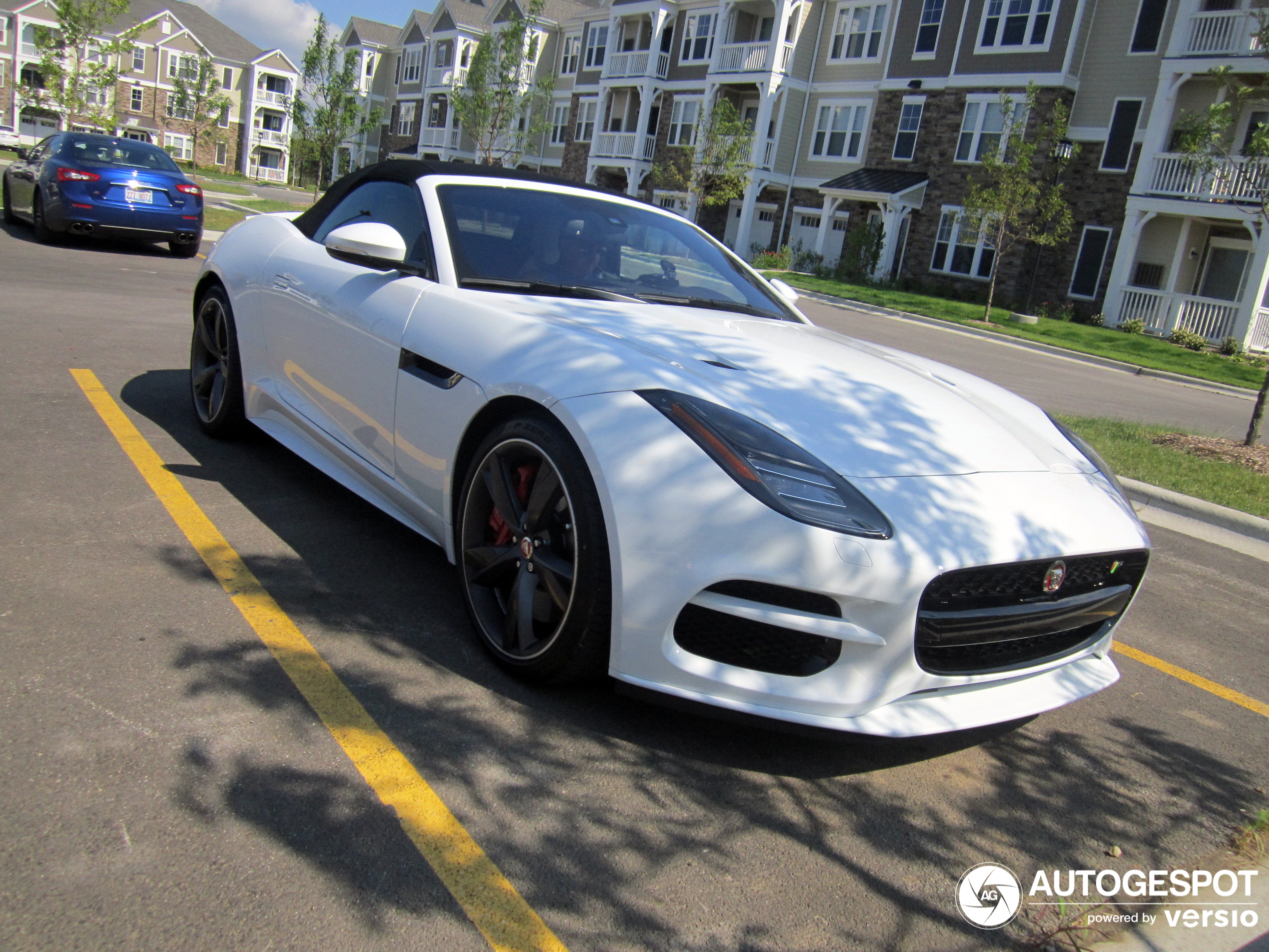 Jaguar F-TYPE R Convertible 2017