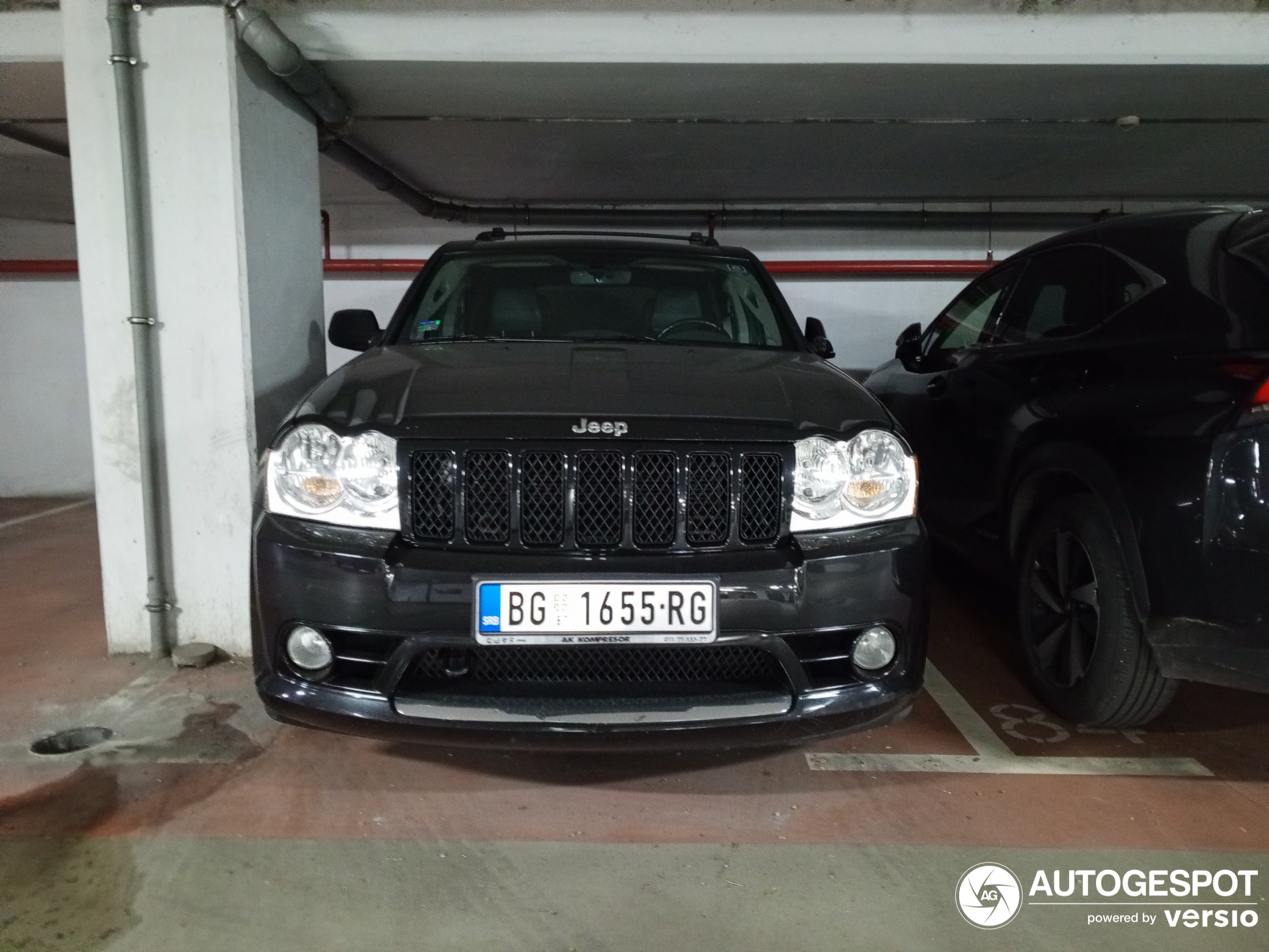 Jeep Grand Cherokee SRT-8 2005