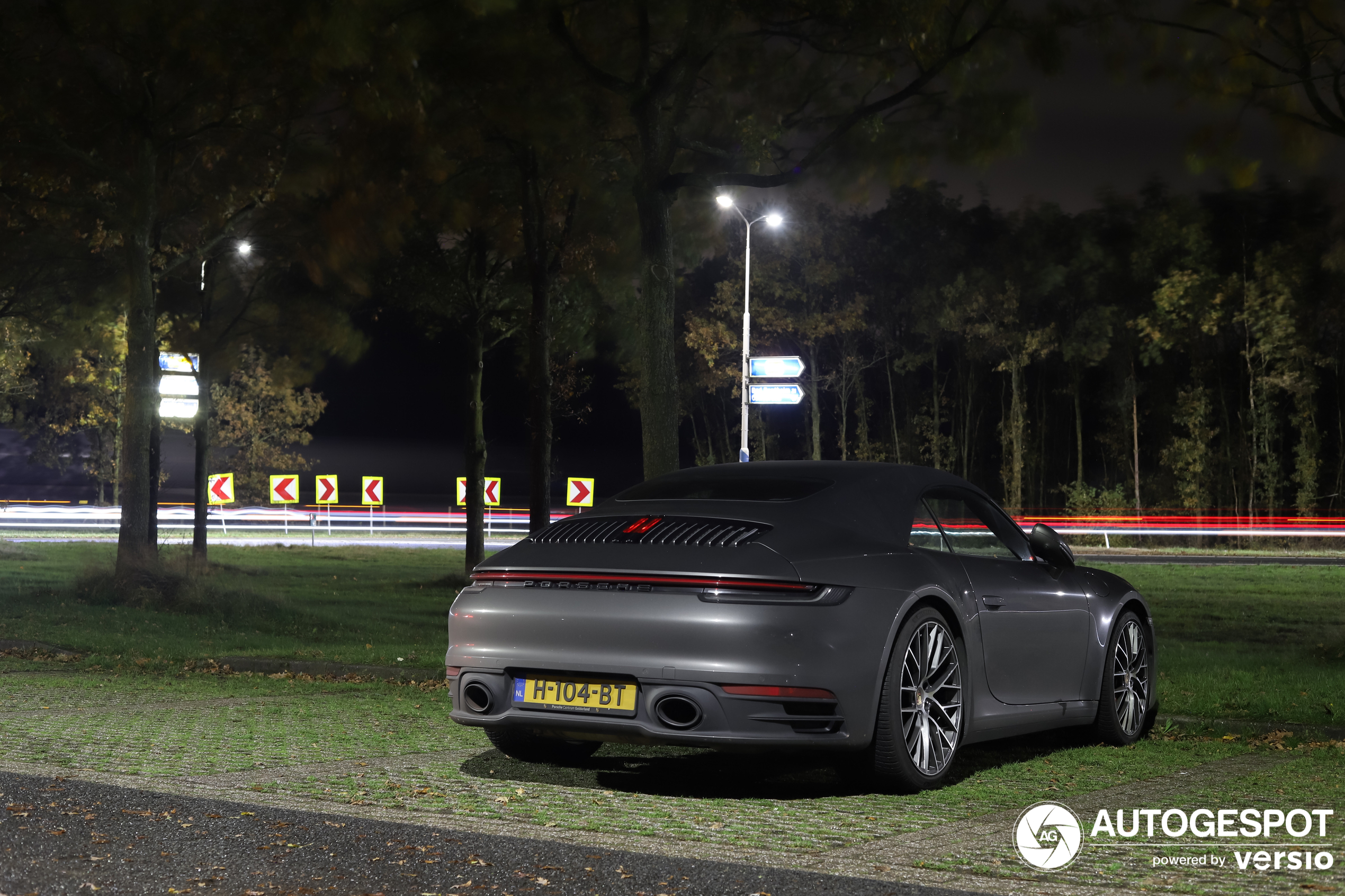 Porsche 992 Carrera 4S Cabriolet