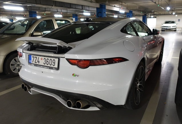 Jaguar F-TYPE R Coupé 2017