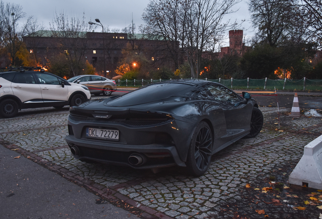 McLaren GT