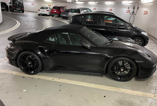 Porsche 992 Turbo S Cabriolet