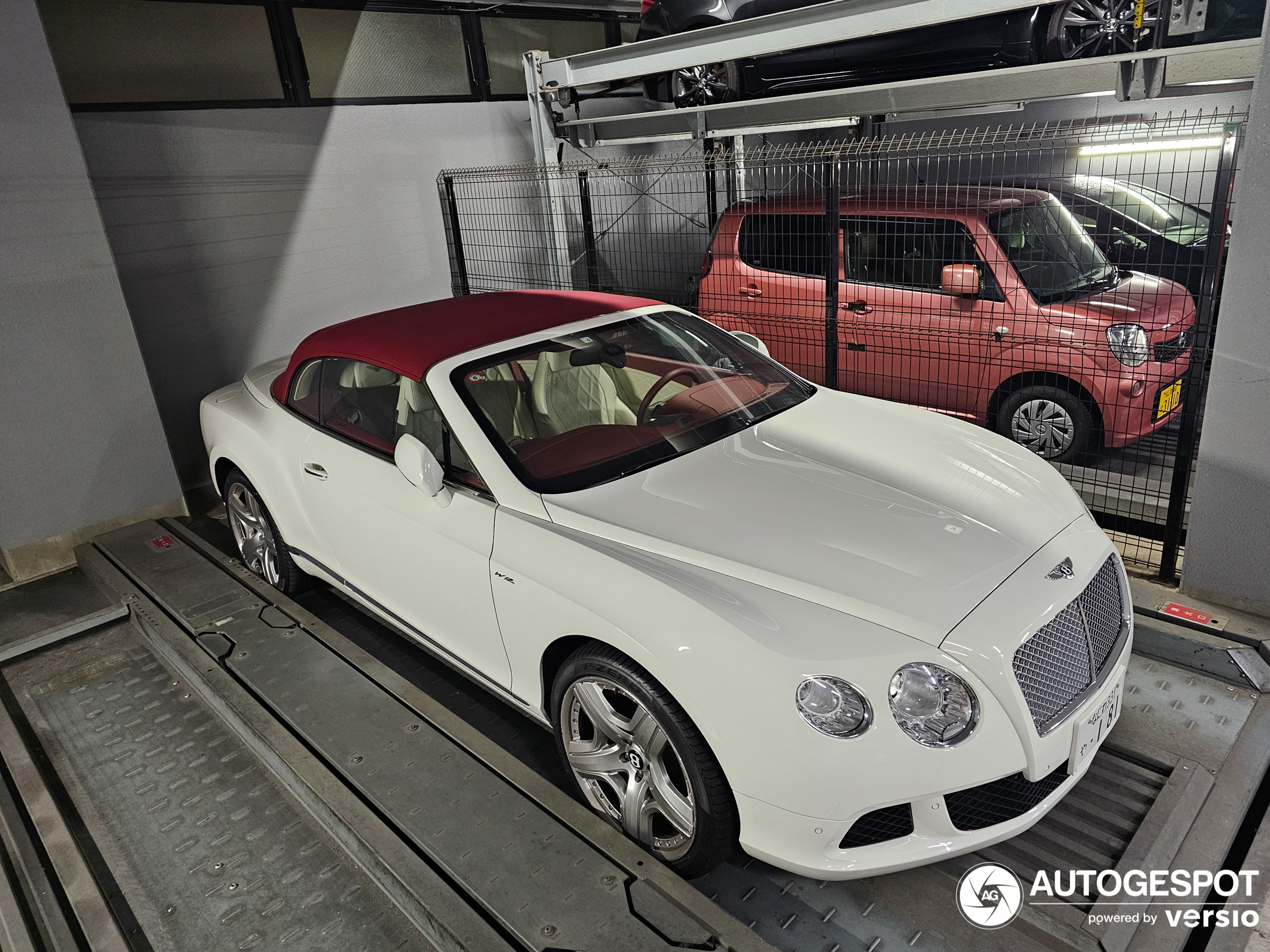 Bentley Continental GTC 2012