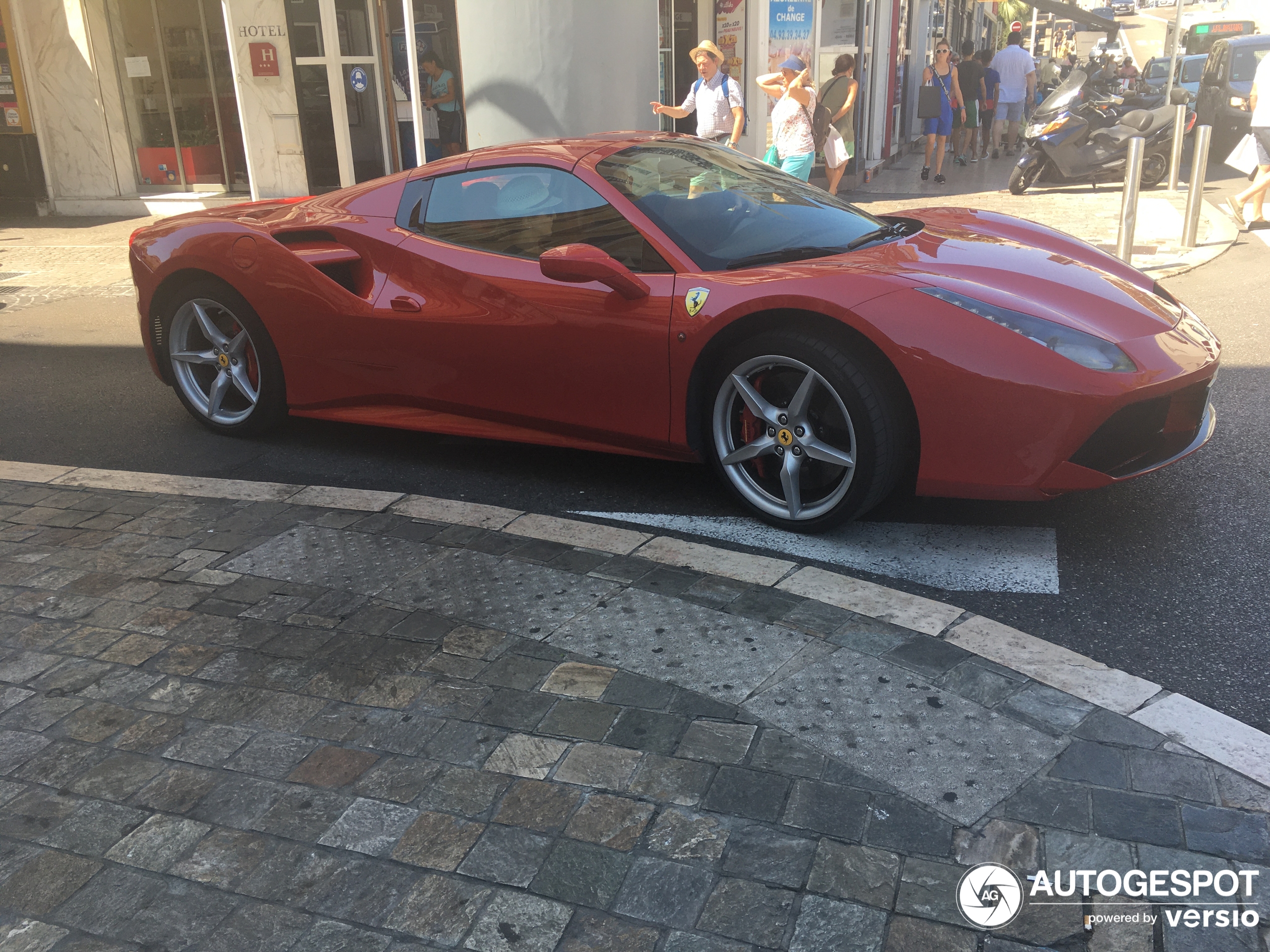 Ferrari 488 Spider