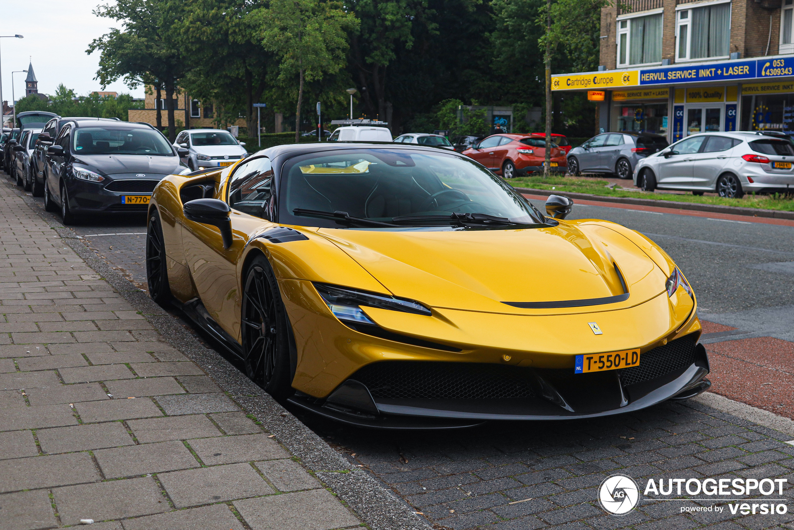 Ferrari SF90 Spider Assetto Fiorano Novitec Rosso