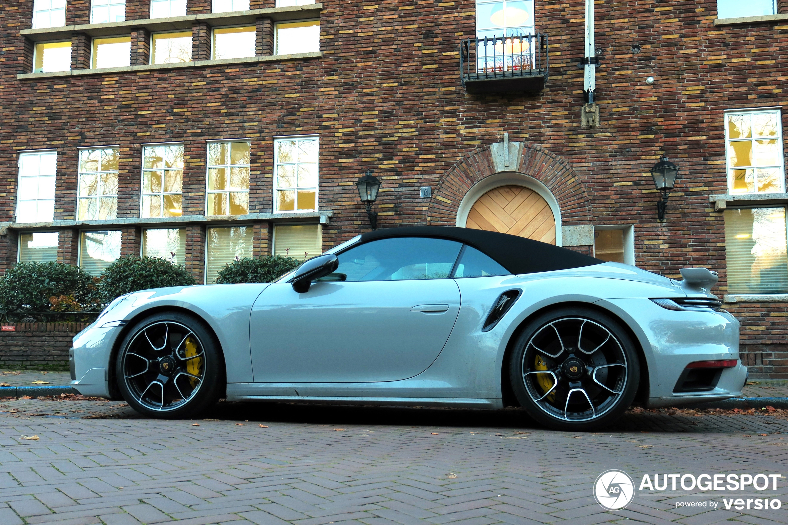 Porsche 992 Turbo S Cabriolet