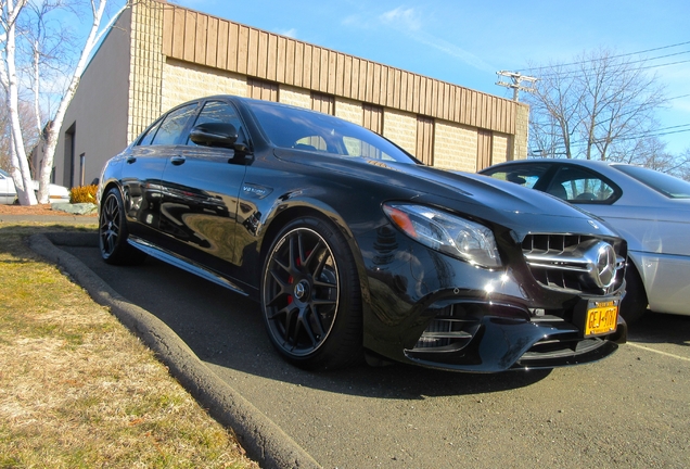 Mercedes-AMG E 63 S W213