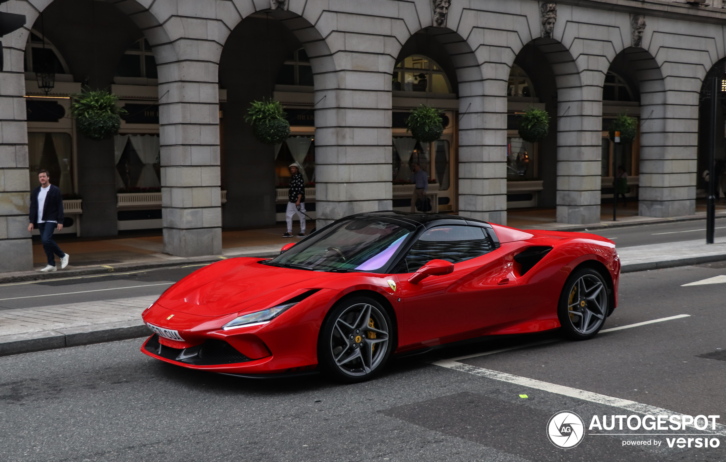 Ferrari F8 Spider