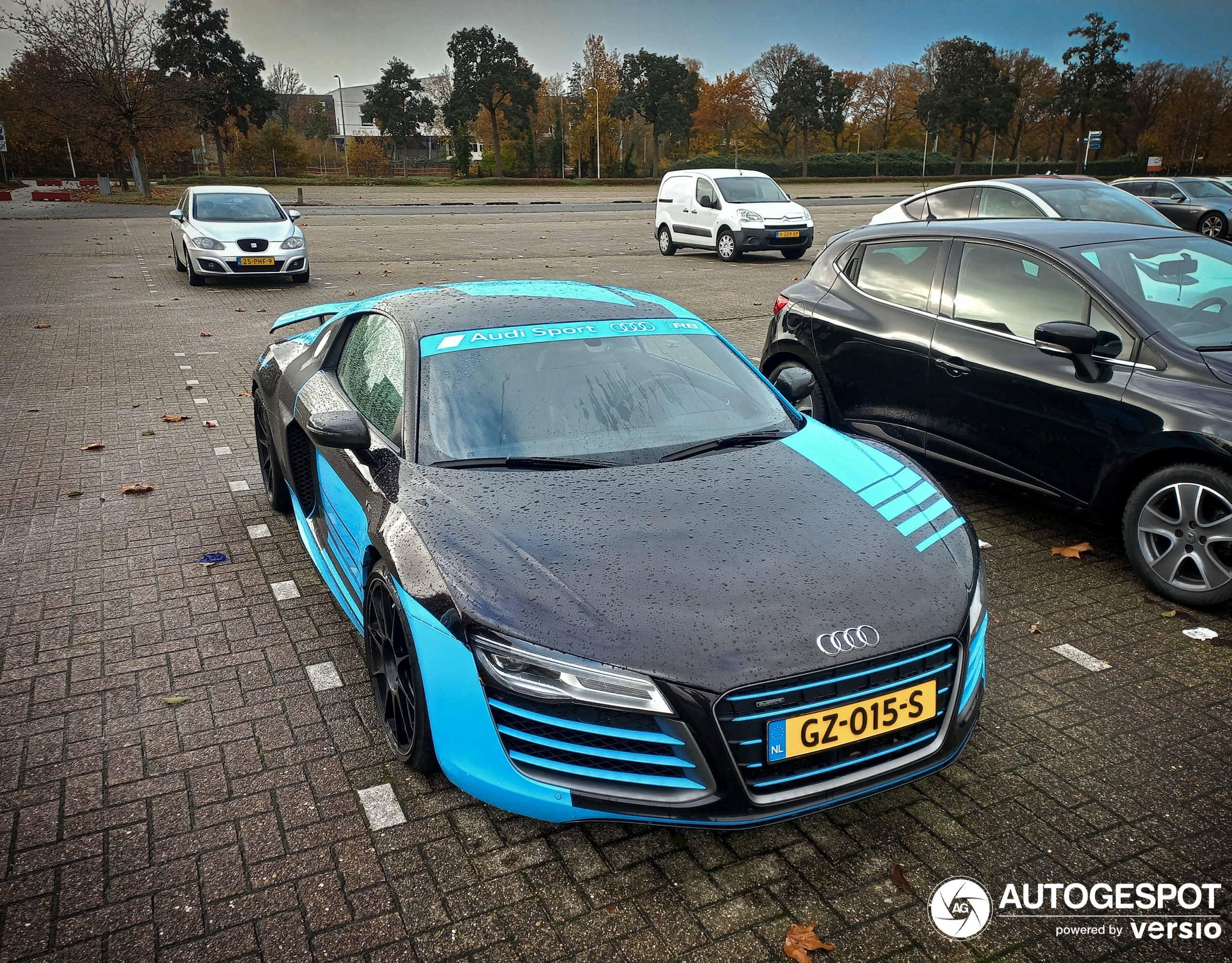 Audi R8 V10 Plus 2013