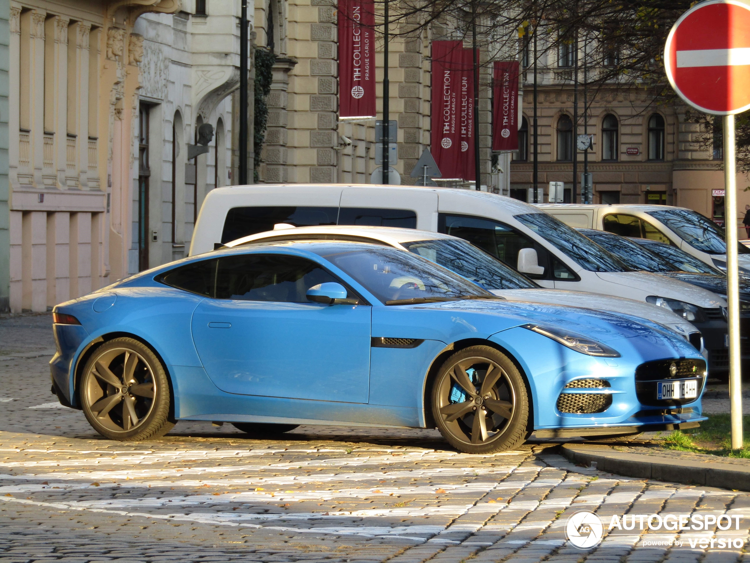 Jaguar F-TYPE R Coupé 2017