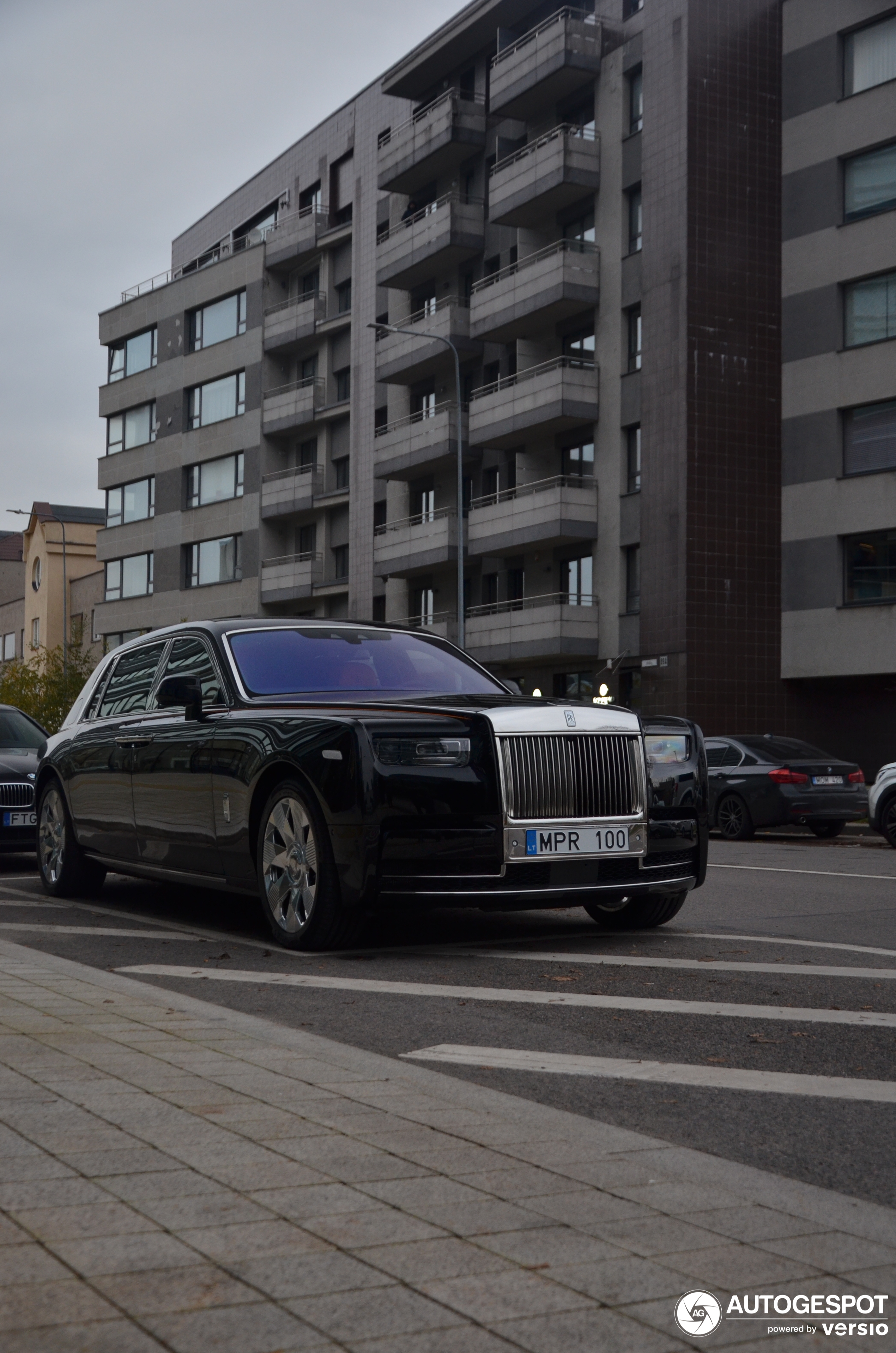 Rolls-Royce Phantom VIII EWB Series II