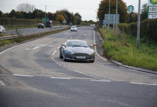 Aston Martin DB9