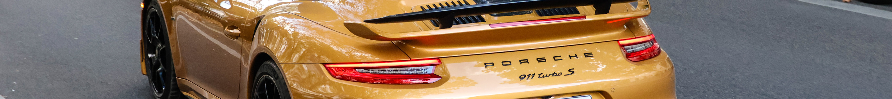 Porsche 991 Turbo S Cabriolet MkII Exclusive Series