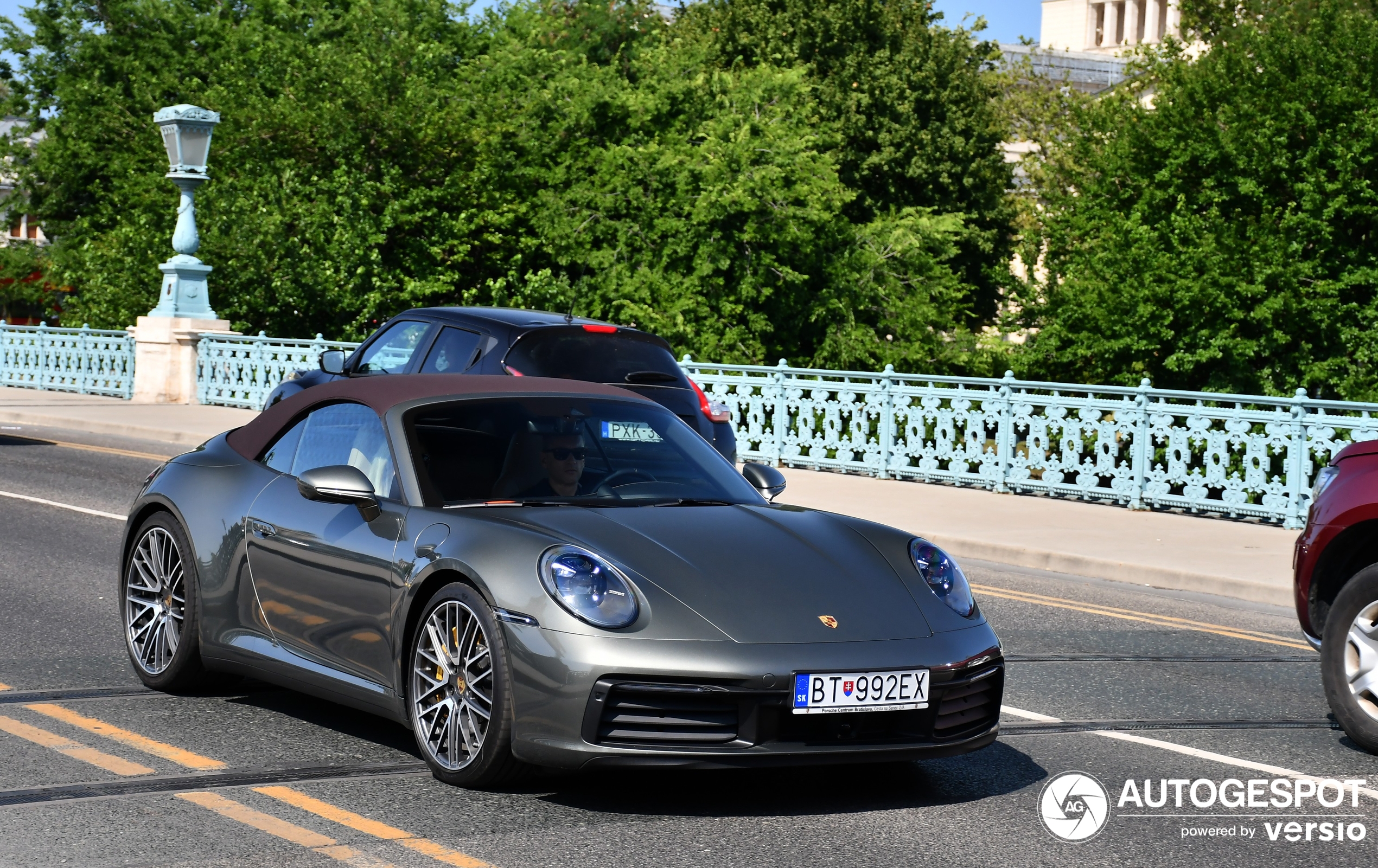 Porsche 992 Carrera 4S Cabriolet