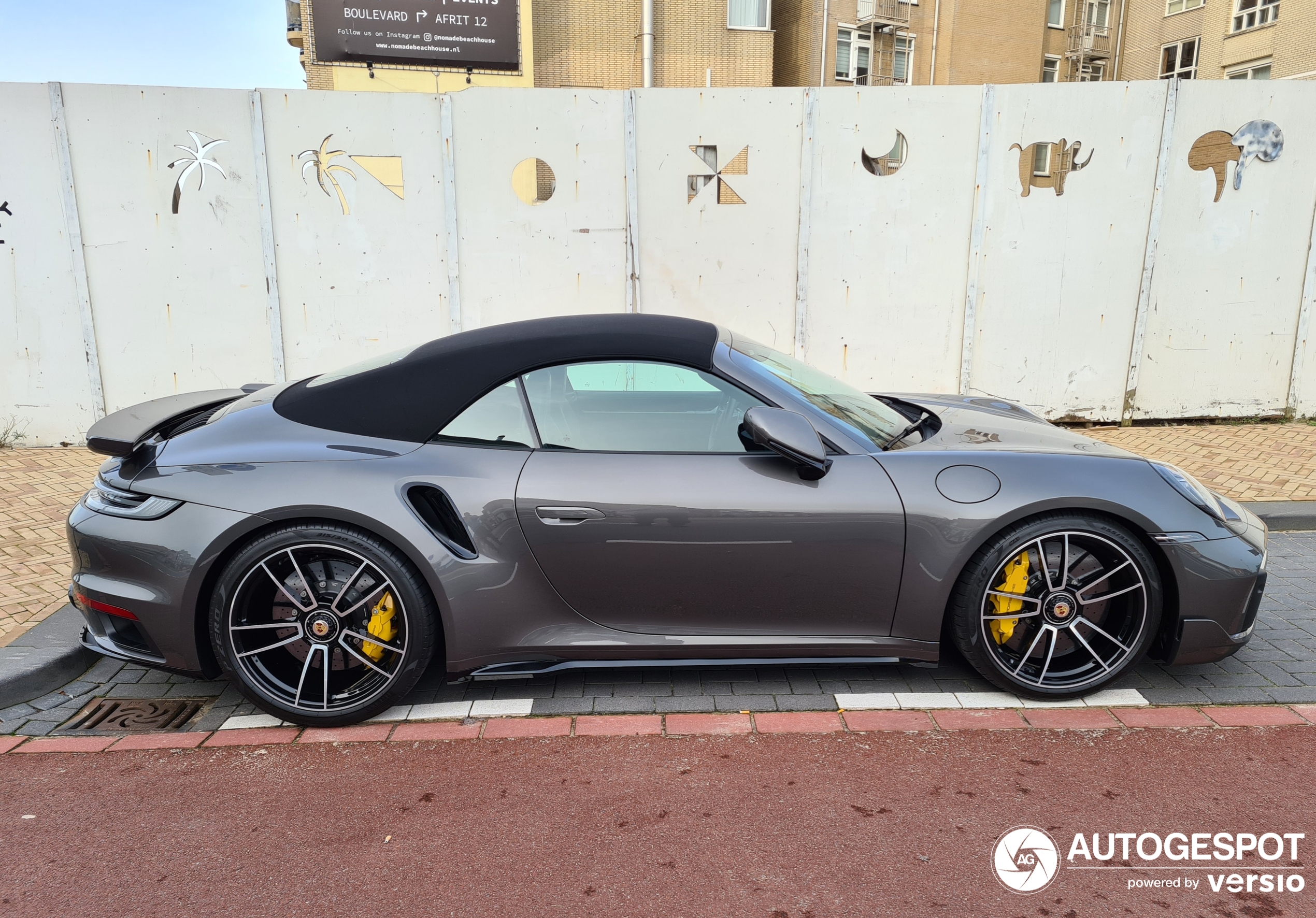 Porsche 992 Turbo S Cabriolet