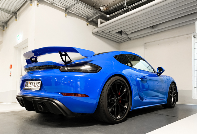 Porsche 718 Cayman GT4