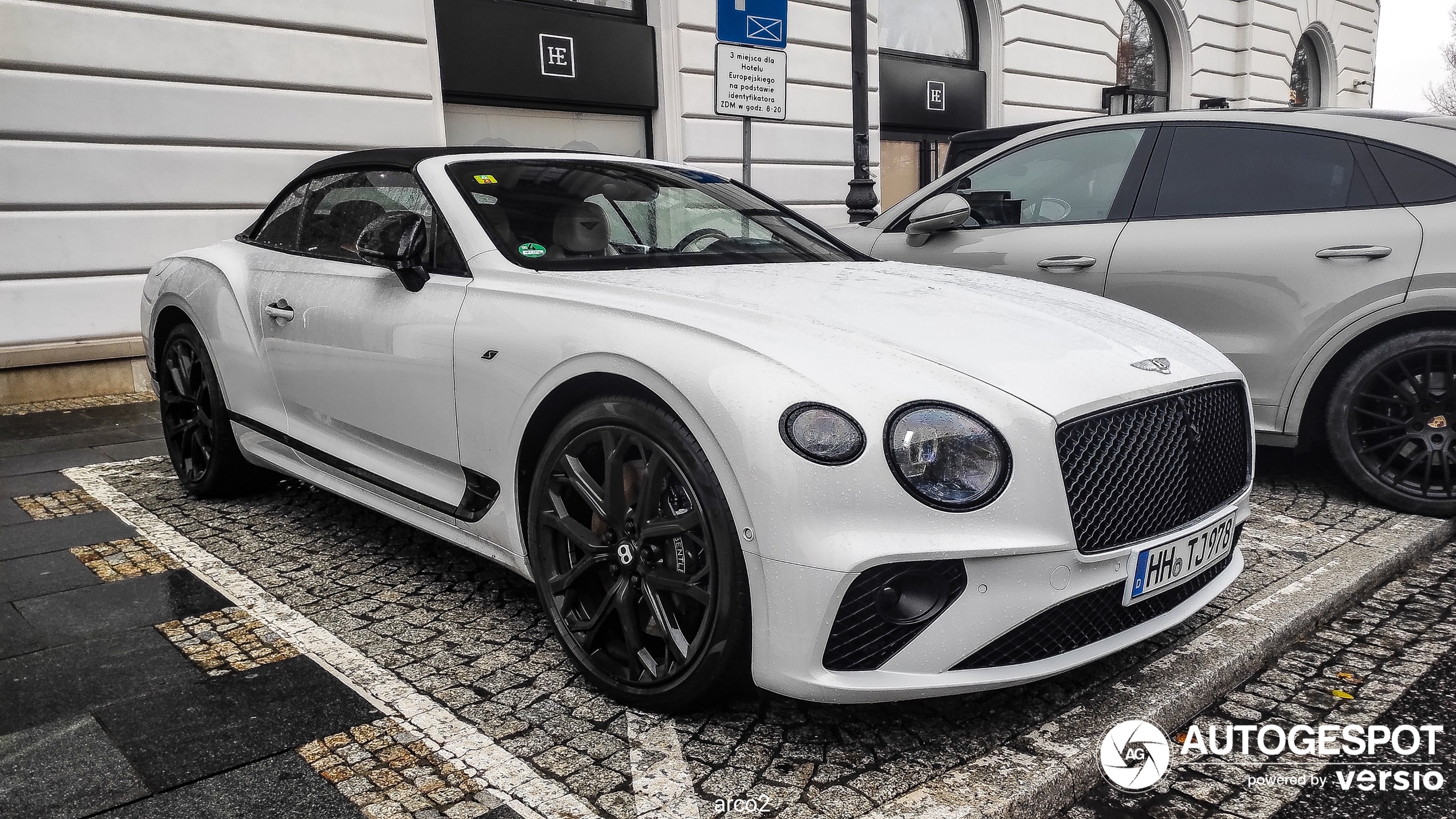 Bentley Continental GTC V8 S 2023