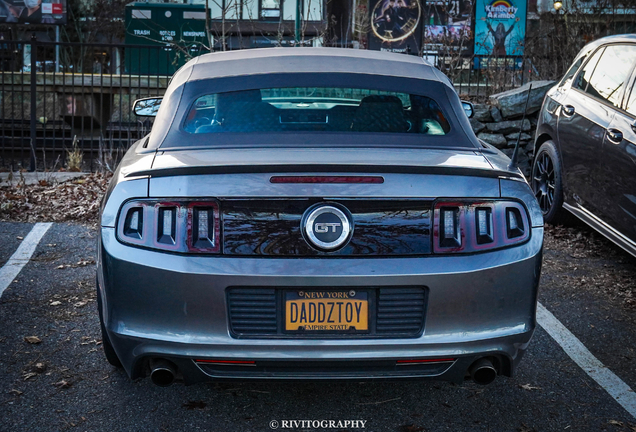 Ford Mustang GT Convertible 2013