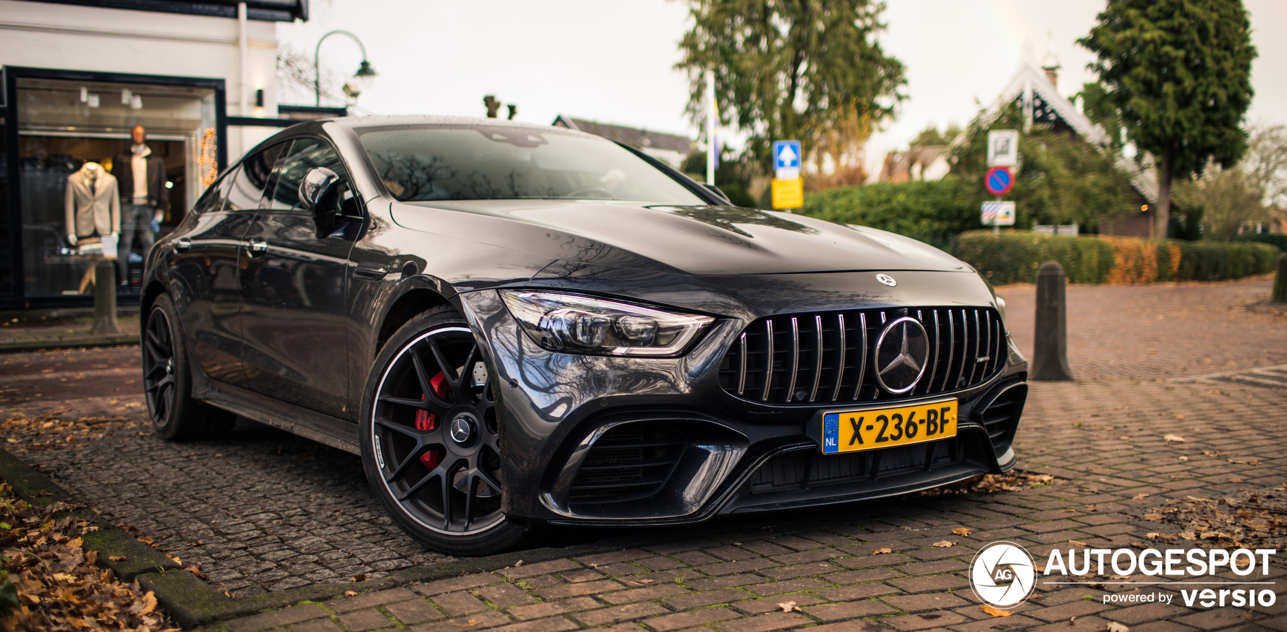 Mercedes-AMG GT 63 S X290