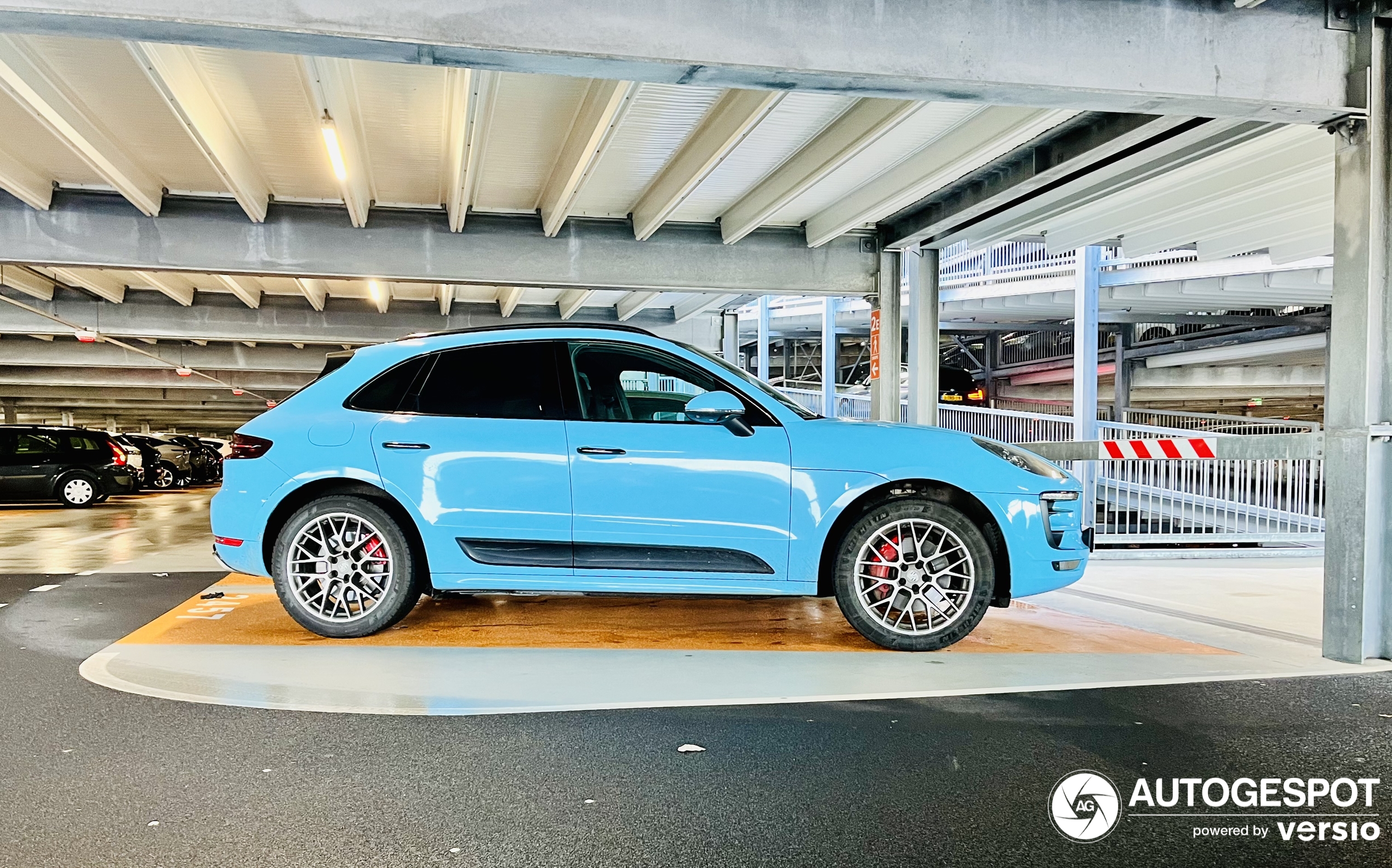 Porsche 95B Macan Turbo