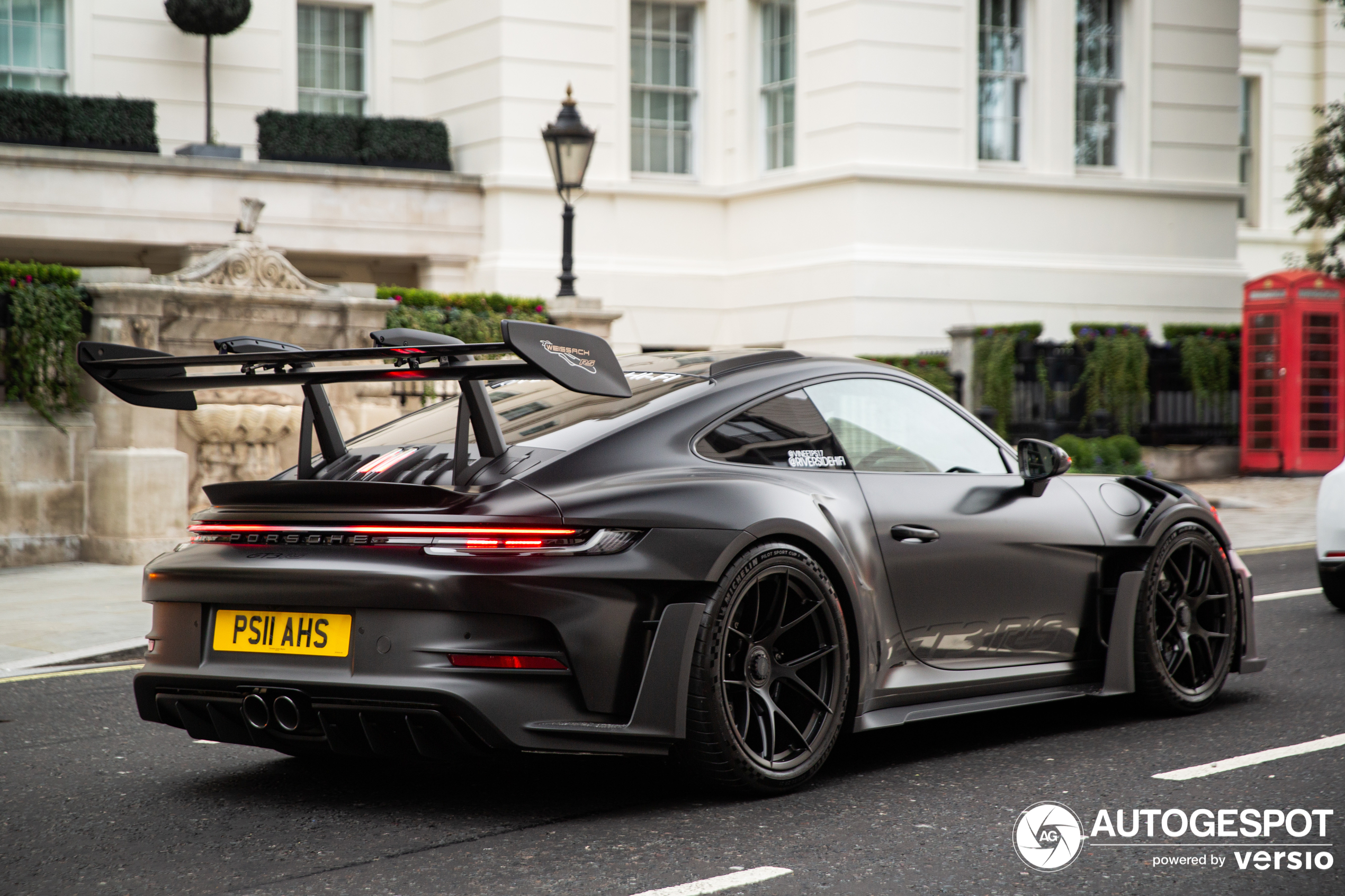 Porsche 992 GT3 RS Weissach Package