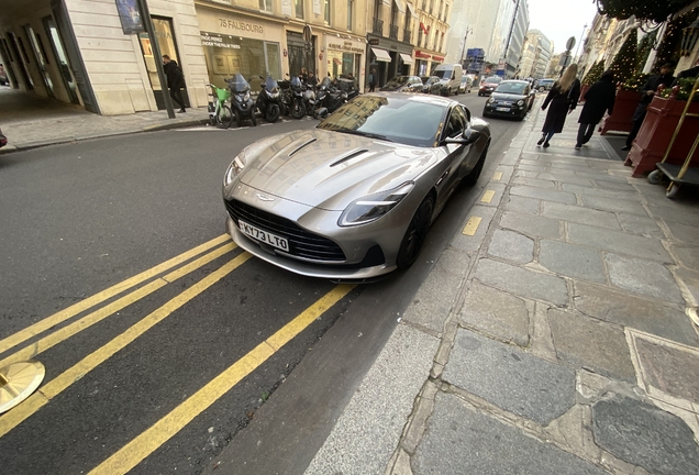 Aston Martin DB12