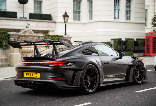 Porsche 992 GT3 RS Weissach Package