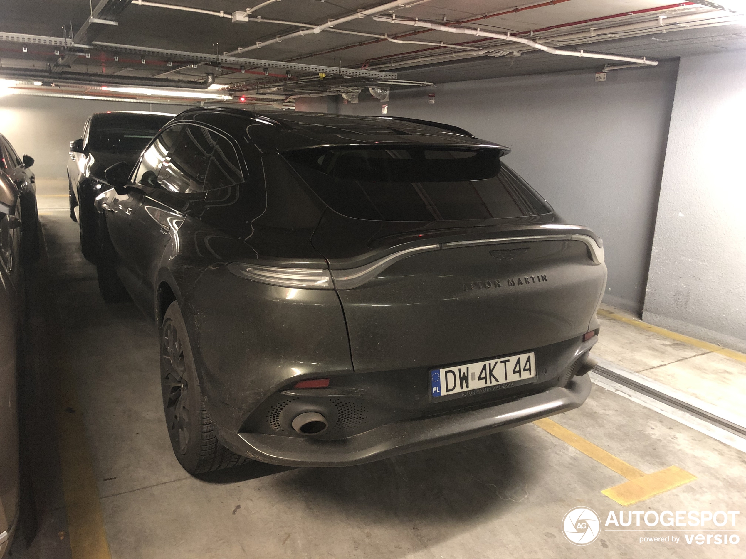 Aston Martin DBX