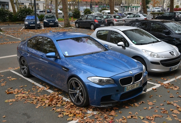 BMW M5 F10 2011