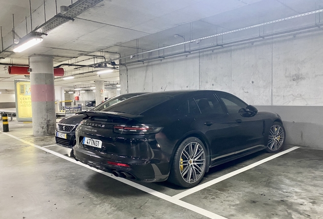 Porsche 971 Panamera Turbo