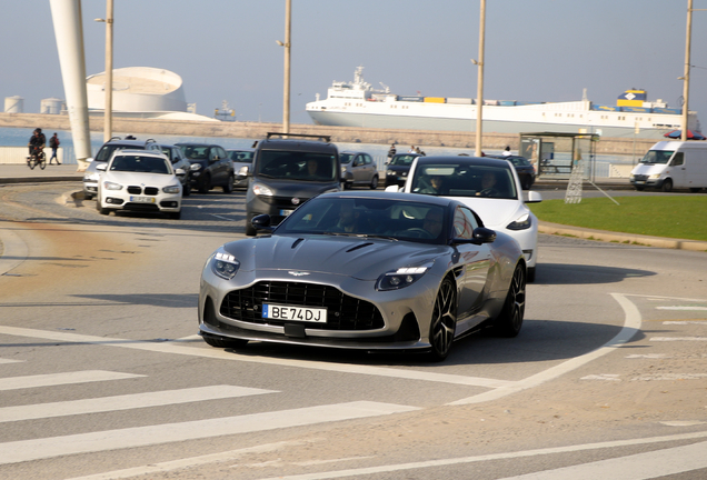 Aston Martin DB12