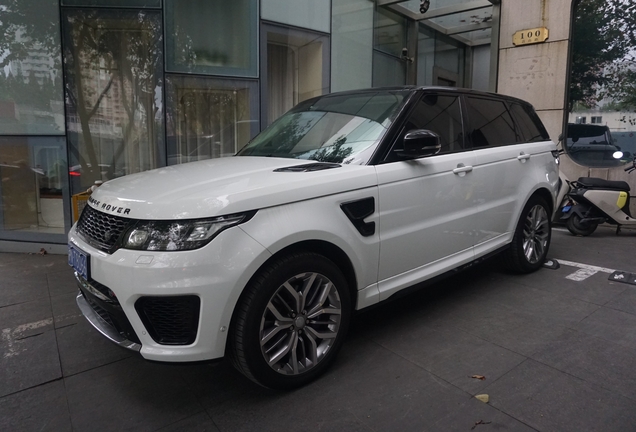 Land Rover Range Rover Sport SVR