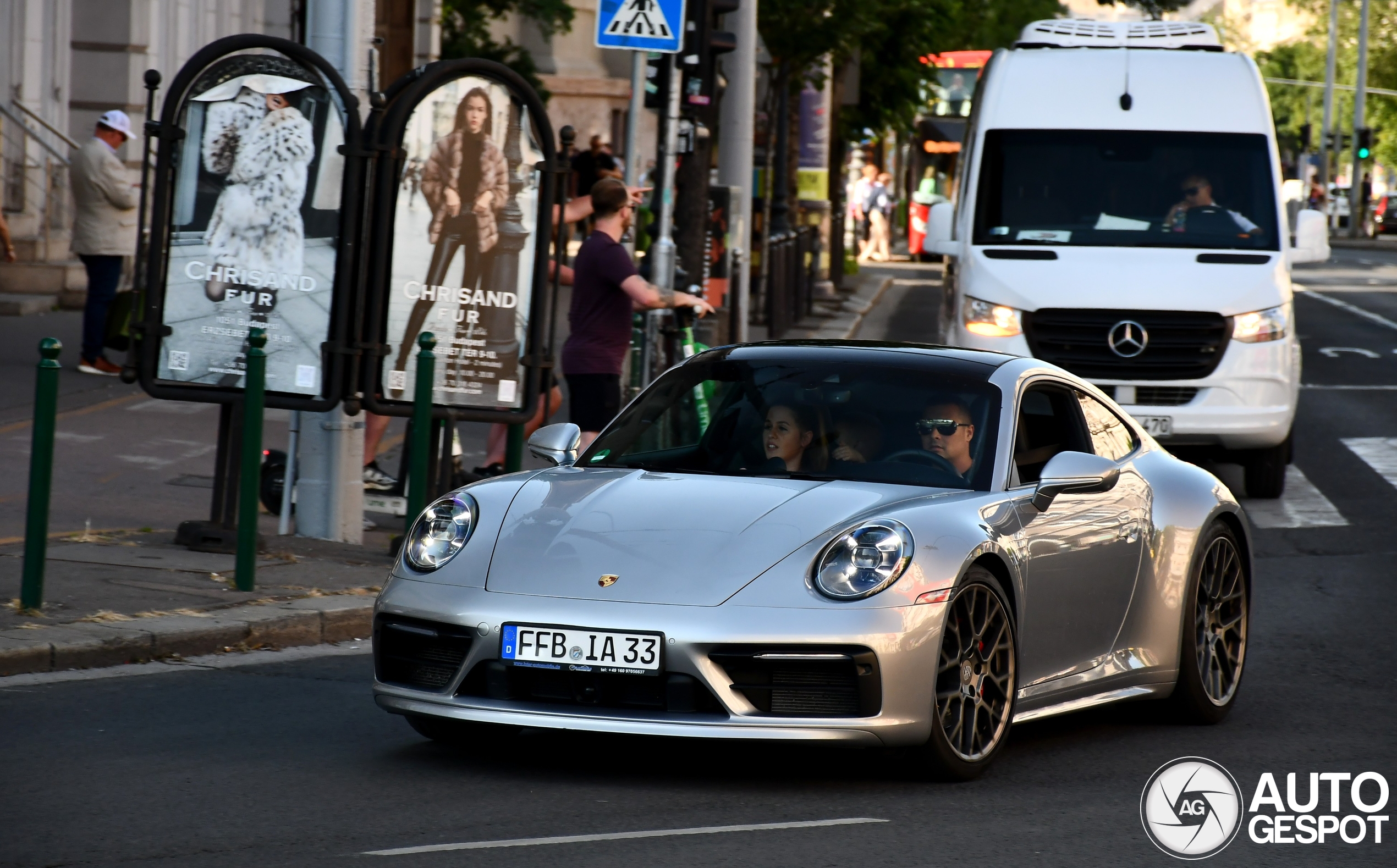 Porsche 992 Carrera 4S