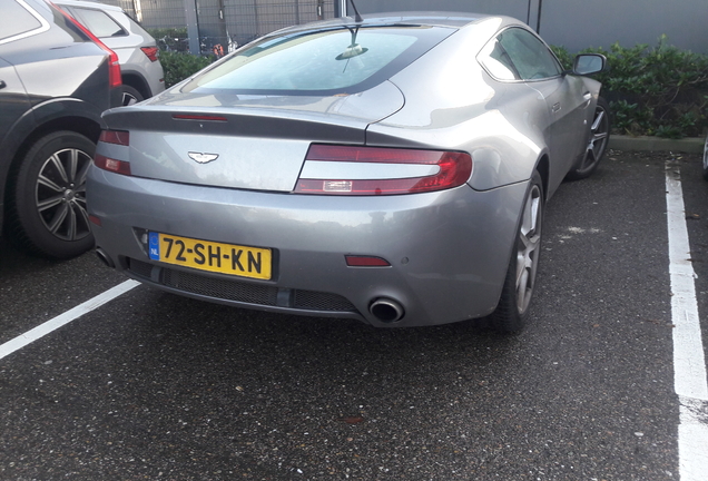 Aston Martin V8 Vantage